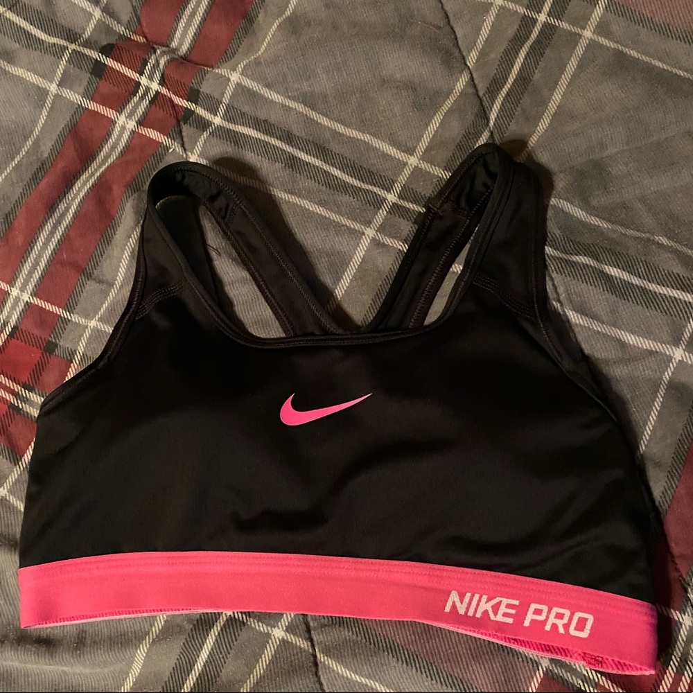 nike sports bra